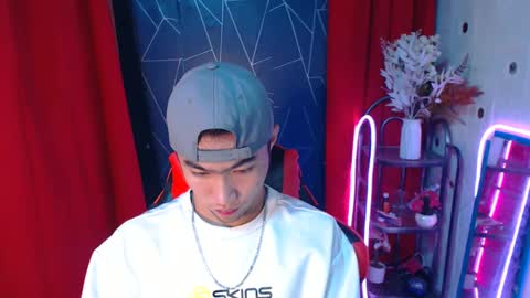 Snapshot of cumhavefun25 chatting on January 2025 09:15:02 PM ask me online show from January 2025 09:15:02 PM