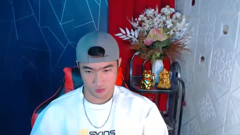 Snapshot of cumhavefun25 chatting on March 2025 04:40:02 PM ask me online show from March 2025 04:40:02 PM