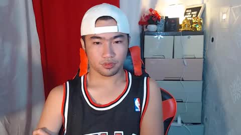 Snapshot of cumhavefun25 chatting on October 2025 07:10:02 PM ask me online show from October 2025 07:10:02 PM