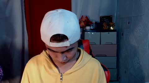 Snapshot of cumhavefun25 chatting on October 2025 11:20:02 PM ask me online show from October 2025 11:20:02 PM