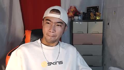 Snapshot of cumhavefun25 chatting on October 2025 10:00:02 PM ask me online show from October 2025 10:00:02 PM