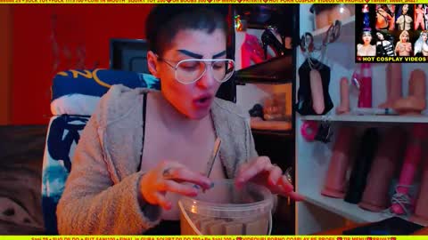 cuminmenowbby online show from February 2025 04:47:01 PM