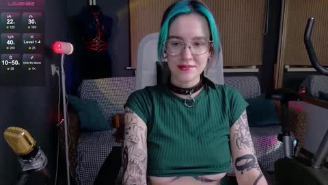 Snapshot of cumpotikeve chatting on October 2025 04:26:01 AM CUMpotikEve online show from October 2025 04:26:01 AM