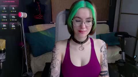 Snapshot of cumpotikeve chatting on October 2025 03:58:02 AM CUMpotikEve online show from October 2025 03:58:02 AM