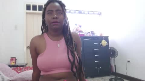 dominic and julieta... independent models online show from December 2024 05:02:01 PM