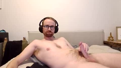 Snapshot of curiousbee73 chatting on November 2025 12:19:01 AM curiousbee73 online show from November 2025 12:19:01 AM