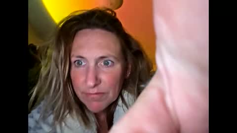 curiousmrs40 online show from September 2025 05:13:01 AM