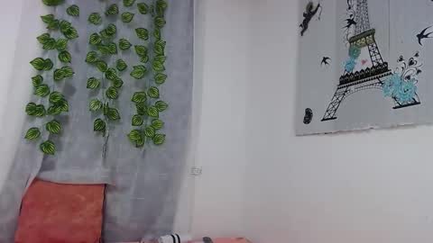 Snapshot of curiuscouplehot chatting on September 2025 09:54:01 AM Pablo and emma online show from September 2025 09:54:01 AM