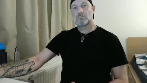 Snapshot of curman85 chatting on December 2024 12:02:01 AM Curman85 online show from December 2024 12:02:01 AM