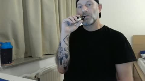 Snapshot of curman85 chatting on January 2025 11:14:01 PM Curman85 online show from January 2025 11:14:01 PM