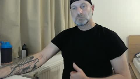 Snapshot of curman85 chatting on January 2025 12:57:01 AM Curman85 online show from January 2025 12:57:01 AM