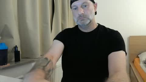 Snapshot of curman85 chatting on January 2025 11:54:01 PM Curman85 online show from January 2025 11:54:01 PM