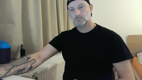 Snapshot of curman85 chatting on January 2025 11:00:01 PM Curman85 online show from January 2025 11:00:01 PM