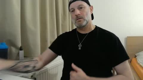 Snapshot of curman85 chatting on February 2025 12:09:01 AM Curman85 online show from February 2025 12:09:01 AM