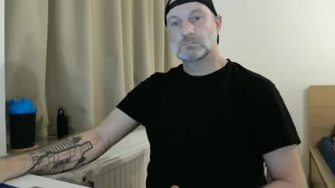 Snapshot of curman85 chatting on February 2025 12:05:02 AM Curman85 online show from February 2025 12:05:02 AM