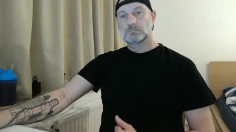 Snapshot of curman85 chatting on February 2025 12:27:02 AM Curman85 online show from February 2025 12:27:02 AM