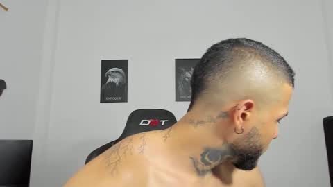 Snapshot of curtis_blake chatting on October 2025 12:55:02 AM curtis_blake online show from October 2025 12:55:02 AM