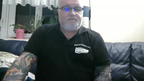 curtus14 online show from December 2024 01:13:02 AM