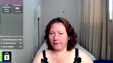 curvy_girlz online show from September 2025 05:01:02 AM