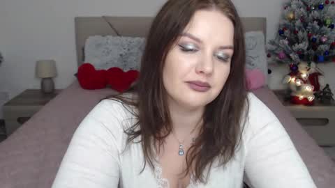curvyanna13 online show from December 2024 05:15:02 PM