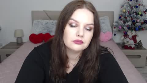 curvyanna13 online show from December 2024 07:46:02 PM