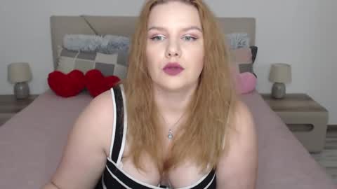curvyanna13 online show from February 2025 03:42:02 PM