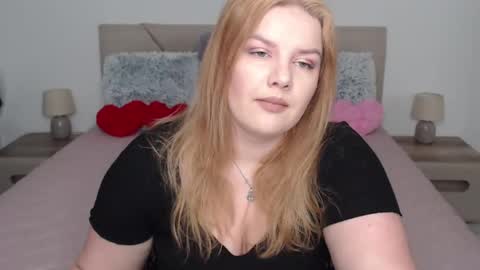 curvyanna13 online show from March 2025 02:54:02 PM
