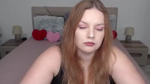 curvyanna13 online show from September 2025 03:05:01 PM