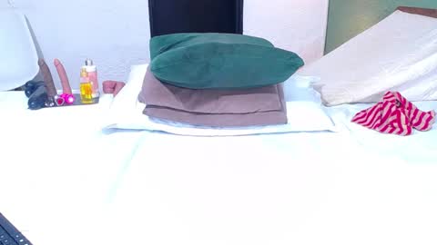 Snapshot of curvyebonyy_ chatting on January 2025 06:09:02 AM Danna online show from January 2025 06:09:02 AM