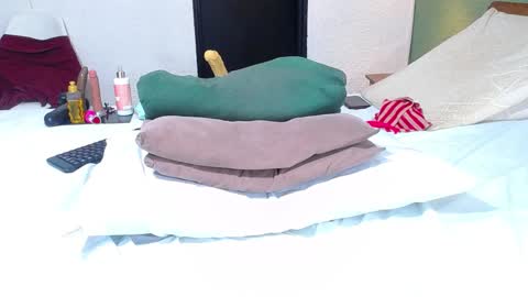 Snapshot of curvyebonyy_ chatting on January 2025 07:17:02 AM Danna online show from January 2025 07:17:02 AM