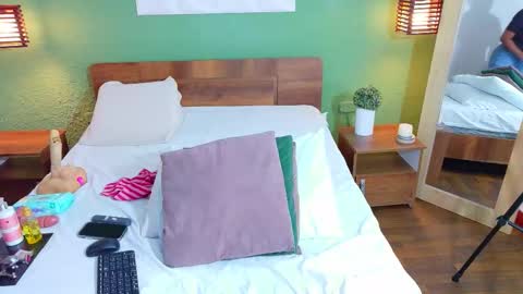 Snapshot of curvyebonyy_ chatting on October 2025 07:25:02 PM Danna online show from October 2025 07:25:02 PM