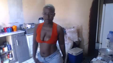 Snapshot of curvypear76x chatting on December 2024 07:17:02 AM curvypear76x online show from December 2024 07:17:02 AM