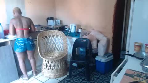 Snapshot of curvypear76x chatting on December 2024 08:37:02 AM curvypear76x online show from December 2024 08:37:02 AM