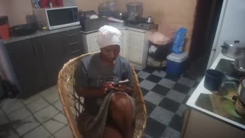 Snapshot of curvypear76x chatting on September 2025 11:23:01 AM curvypear76x online show from September 2025 11:23:01 AM