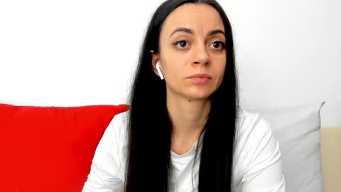 Snapshot of cute_angel95 chatting on January 2025 09:37:01 PM cute_angel95 online show from January 2025 09:37:01 PM