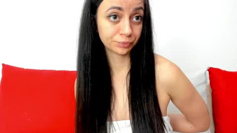 Snapshot of cute_angel95 chatting on January 2025 10:10:01 PM cute_angel95 online show from January 2025 10:10:01 PM