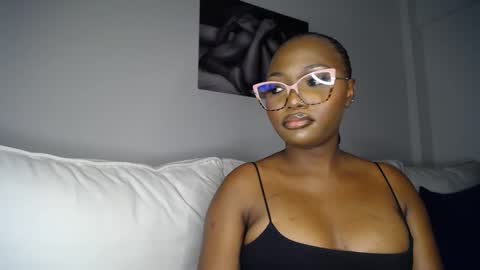 Liya online show from February 2025 04:05:01 PM