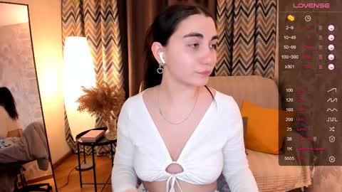 Snapshot of cute_chus chatting on February 2025 01:51:02 PM Hanna online show from February 2025 01:51:02 PM