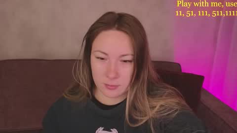 Snapshot of cute_darina chatting on October 2025 01:47:02 AM Everyday stream in the same time online show from October 2025 01:47:02 AM