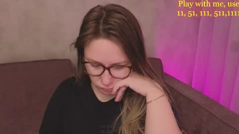 Snapshot of cute_darina chatting on October 2025 01:09:02 AM Everyday stream in the same time online show from October 2025 01:09:02 AM