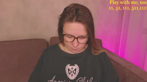 Snapshot of cute_darina chatting on November 2025 01:27:02 AM Everyday stream in the same time online show from November 2025 01:27:02 AM