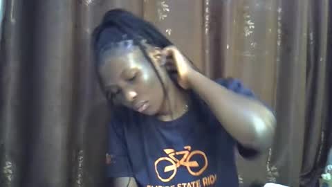 Snapshot of cute_emmy1 chatting on October 2025 10:34:02 AM cute_emmy1 online show from October 2025 10:34:02 AM