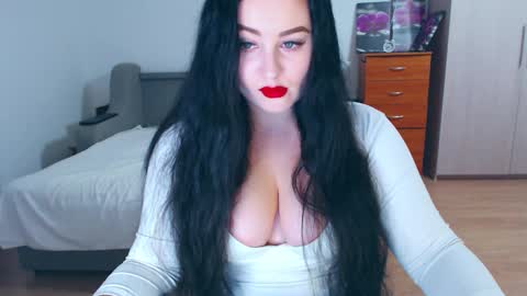 cute_jes online show from December 2024 12:17:01 PM