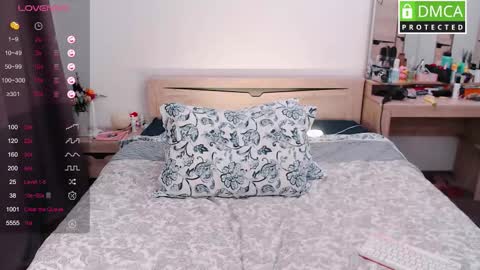 Milana online show from November 2025 09:09:01 AM