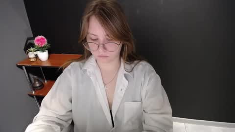 Veronica online show from February 2025 11:10:01 AM