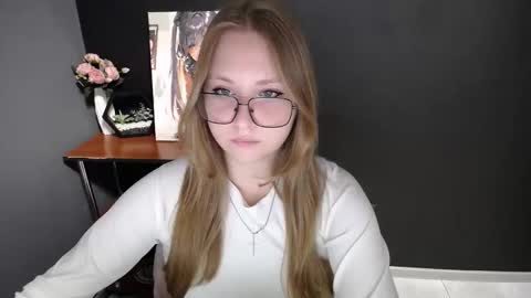 Veronica online show from October 2025 06:33:01 AM