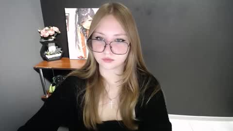 Veronica online show from November 2025 08:03:01 AM