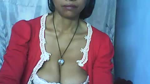 Snapshot of cute_moll chatting on October 2025 08:12:01 AM murielle online show from October 2025 08:12:01 AM