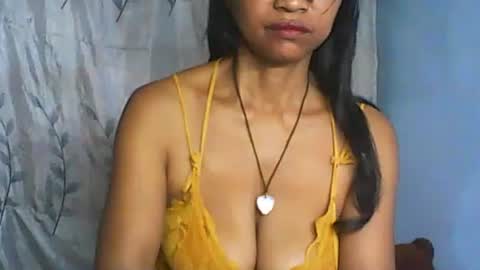Snapshot of cute_moll chatting on October 2025 08:14:01 AM murielle online show from October 2025 08:14:01 AM