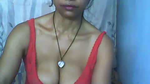 Snapshot of cute_moll chatting on October 2025 11:10:01 AM murielle online show from October 2025 11:10:01 AM